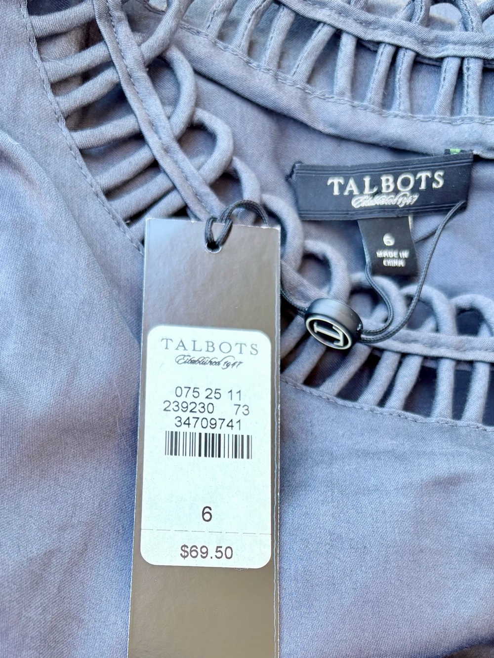 NWT Talbot’s tank top with looped edge design.  Dark gray sz 6